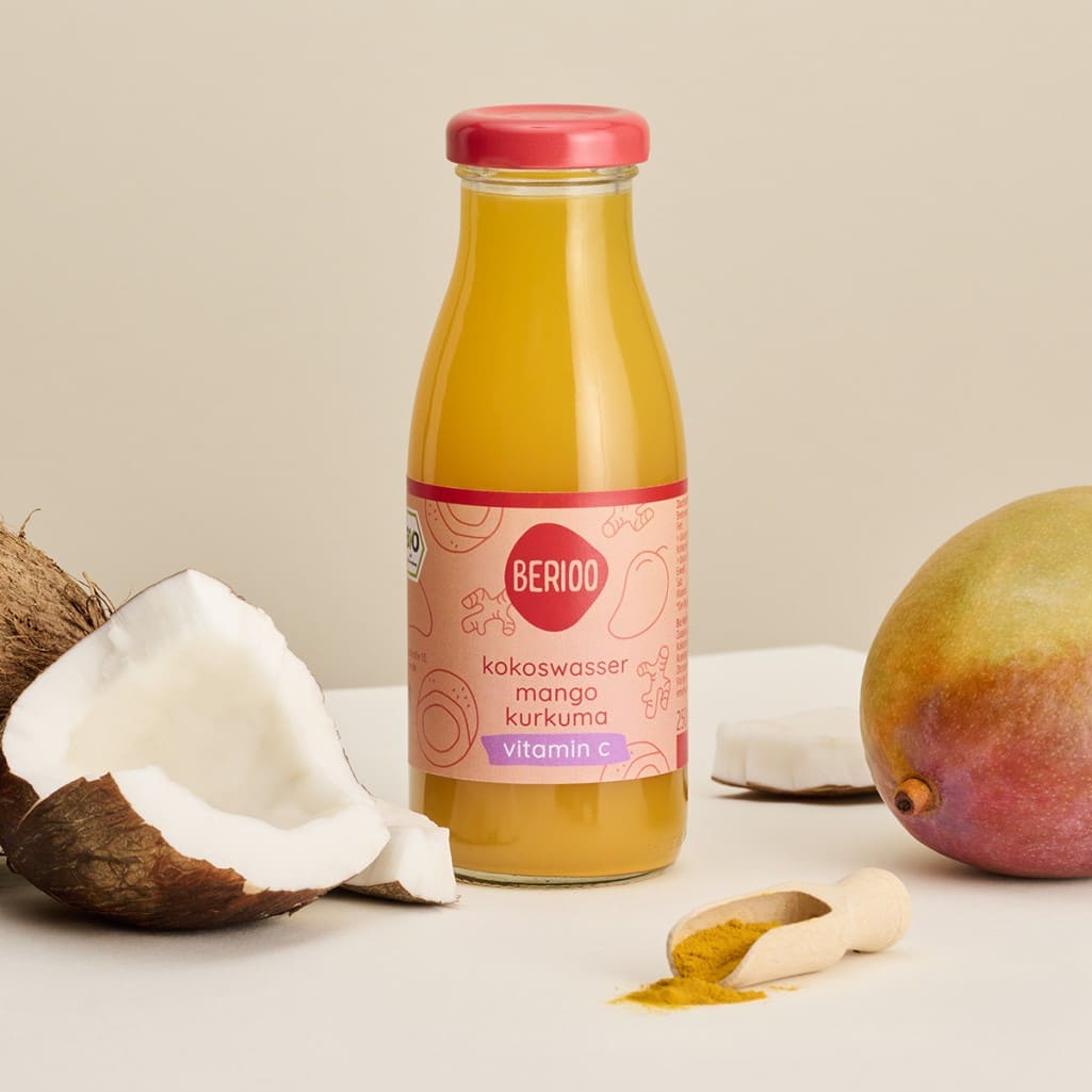 Kokoswasser Mango Kurkuma Glas Kokoswasser Mango Kurkuma Glas