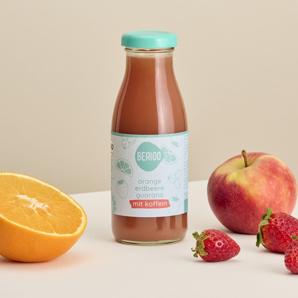 Orange Erdbeere Guarana Glas Orange Erdbeere Guarana Glas