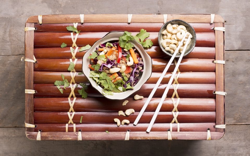 Quinoa To Go Asia Salat